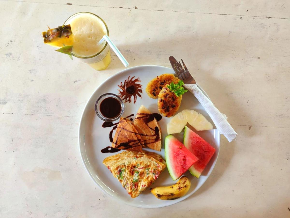Almas Beach Boutique Hotel Makunduchi Kültér fotó