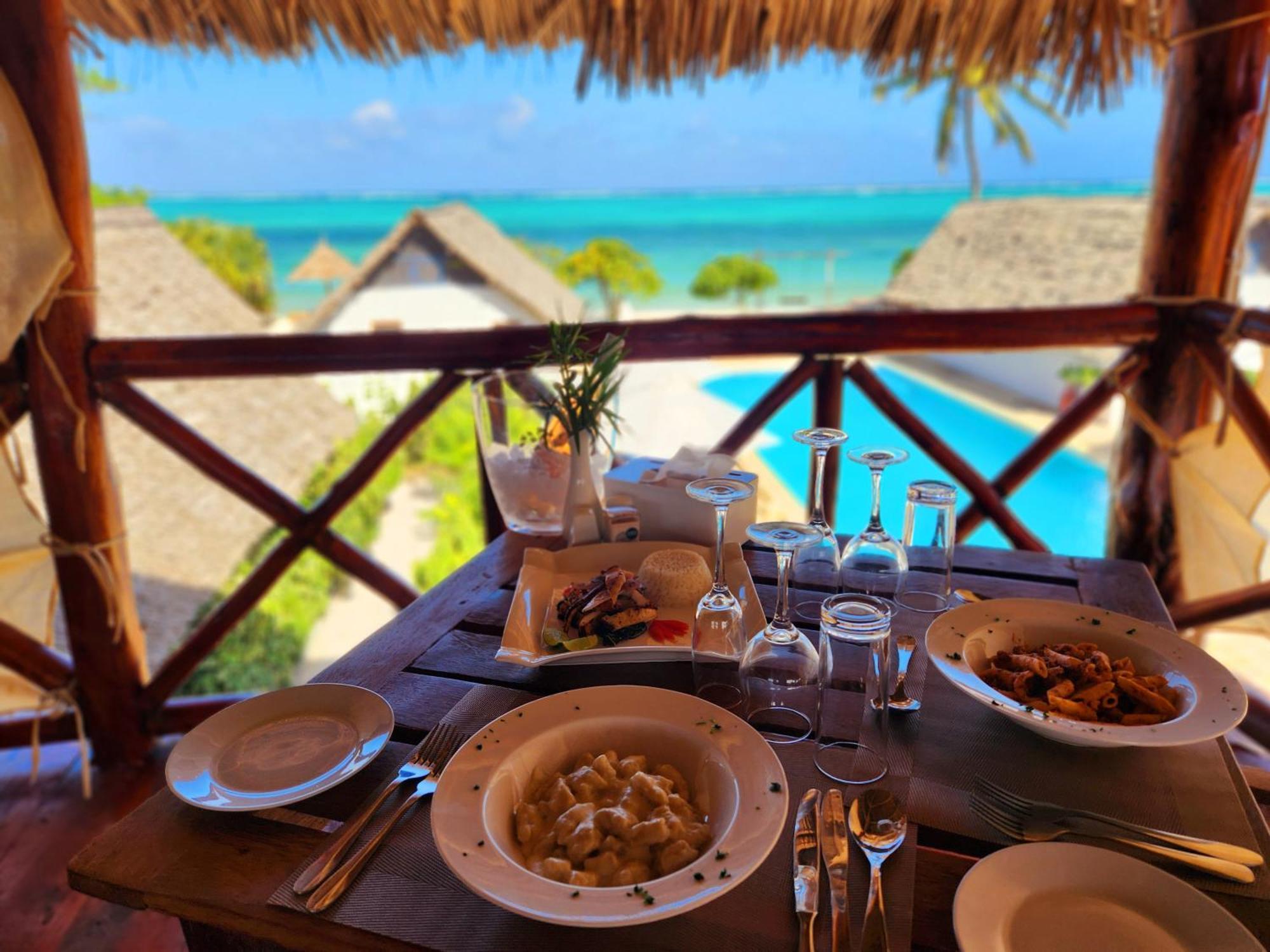 Almas Beach Boutique Hotel Makunduchi Kültér fotó