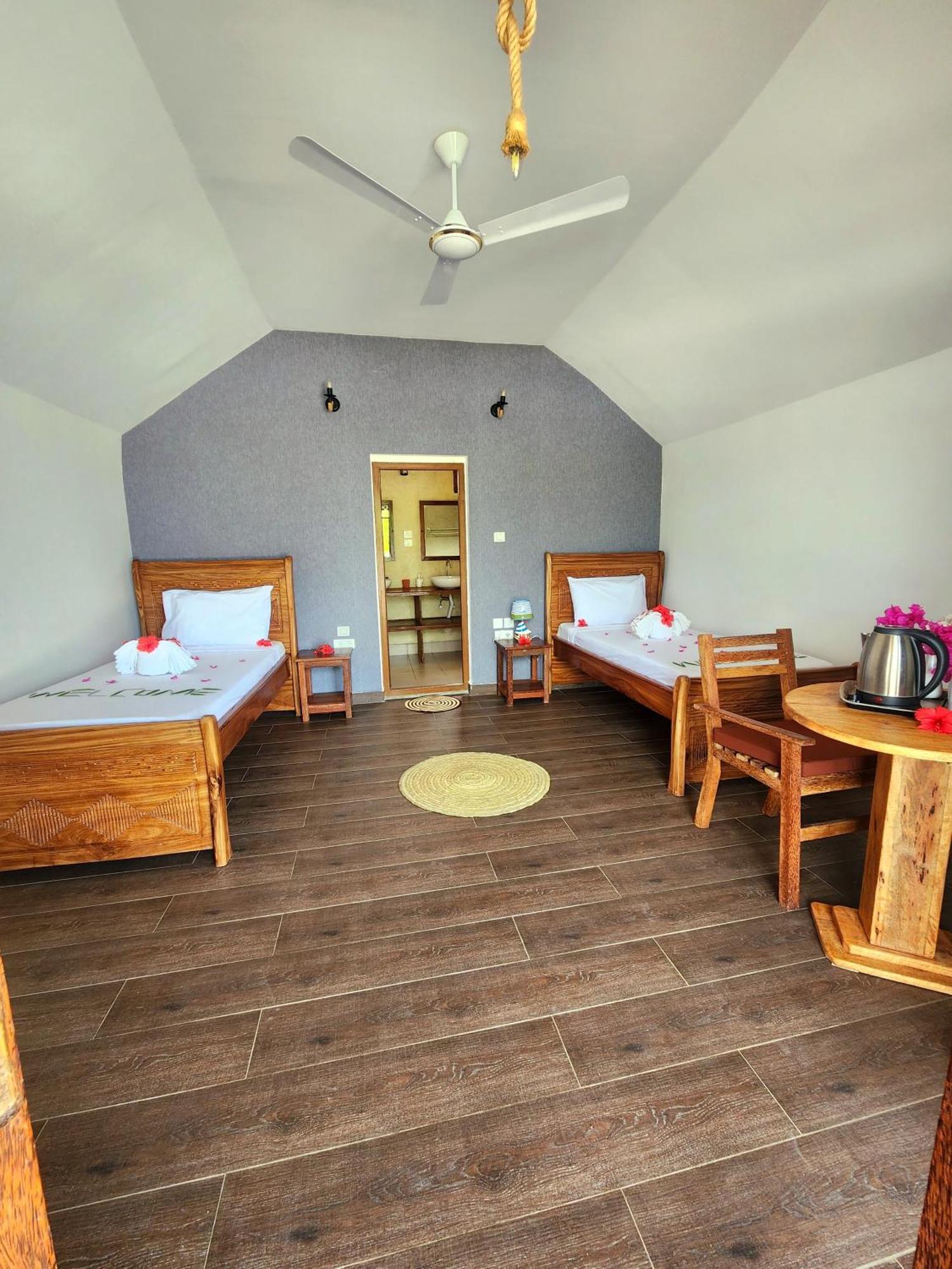 Almas Beach Boutique Hotel Makunduchi Kültér fotó