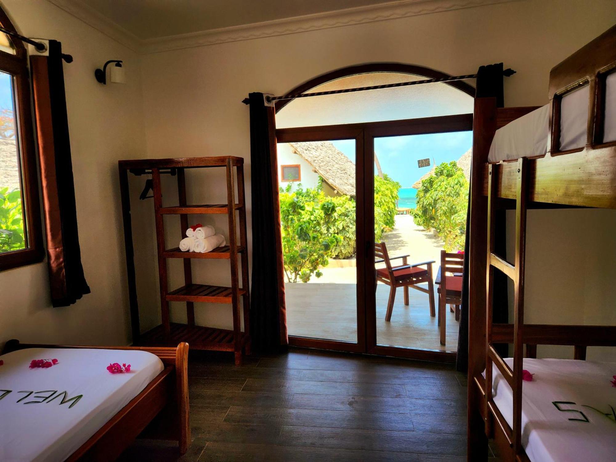 Almas Beach Boutique Hotel Makunduchi Kültér fotó