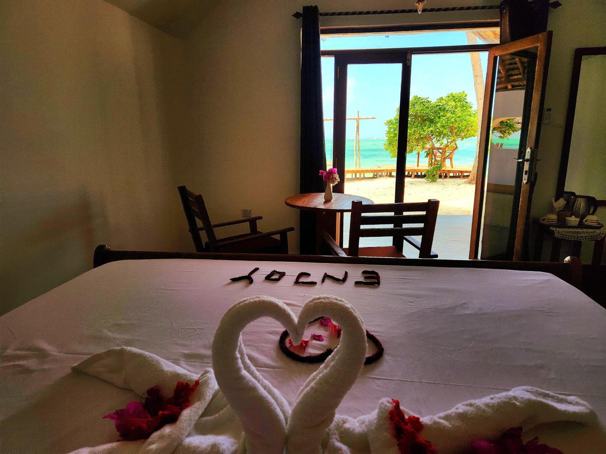 Almas Beach Boutique Hotel Makunduchi Kültér fotó