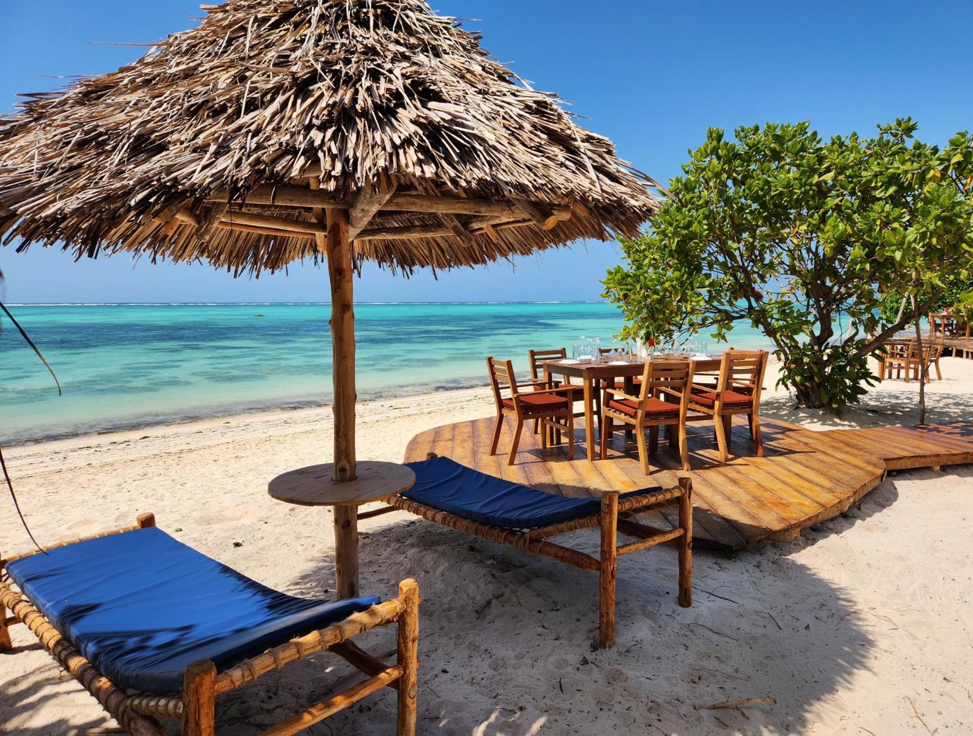 Almas Beach Boutique Hotel Makunduchi Kültér fotó