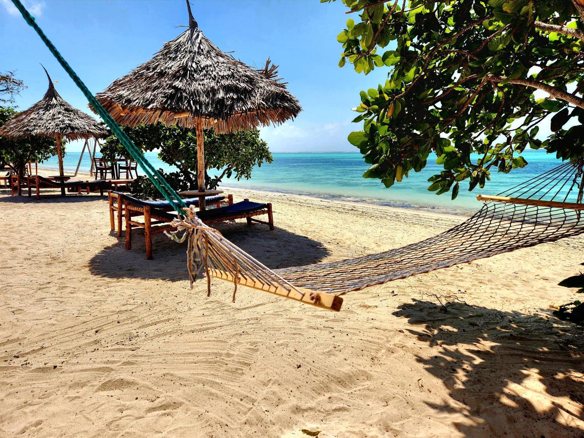 Almas Beach Boutique Hotel Makunduchi Kültér fotó